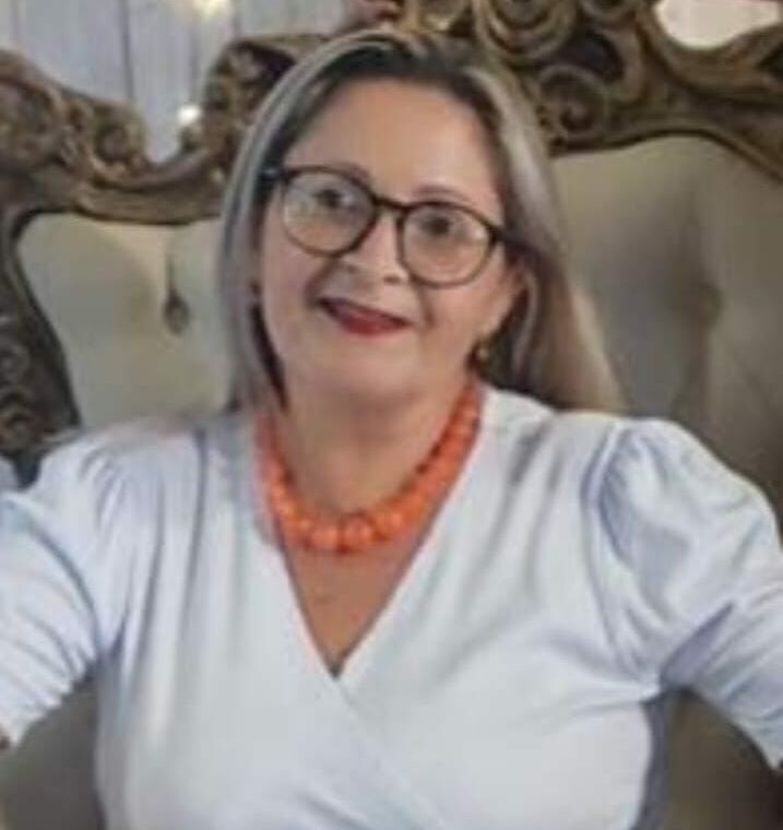 Educadora Érica Maria lança projeto de assessoria em gestão escolar com foco na LDB