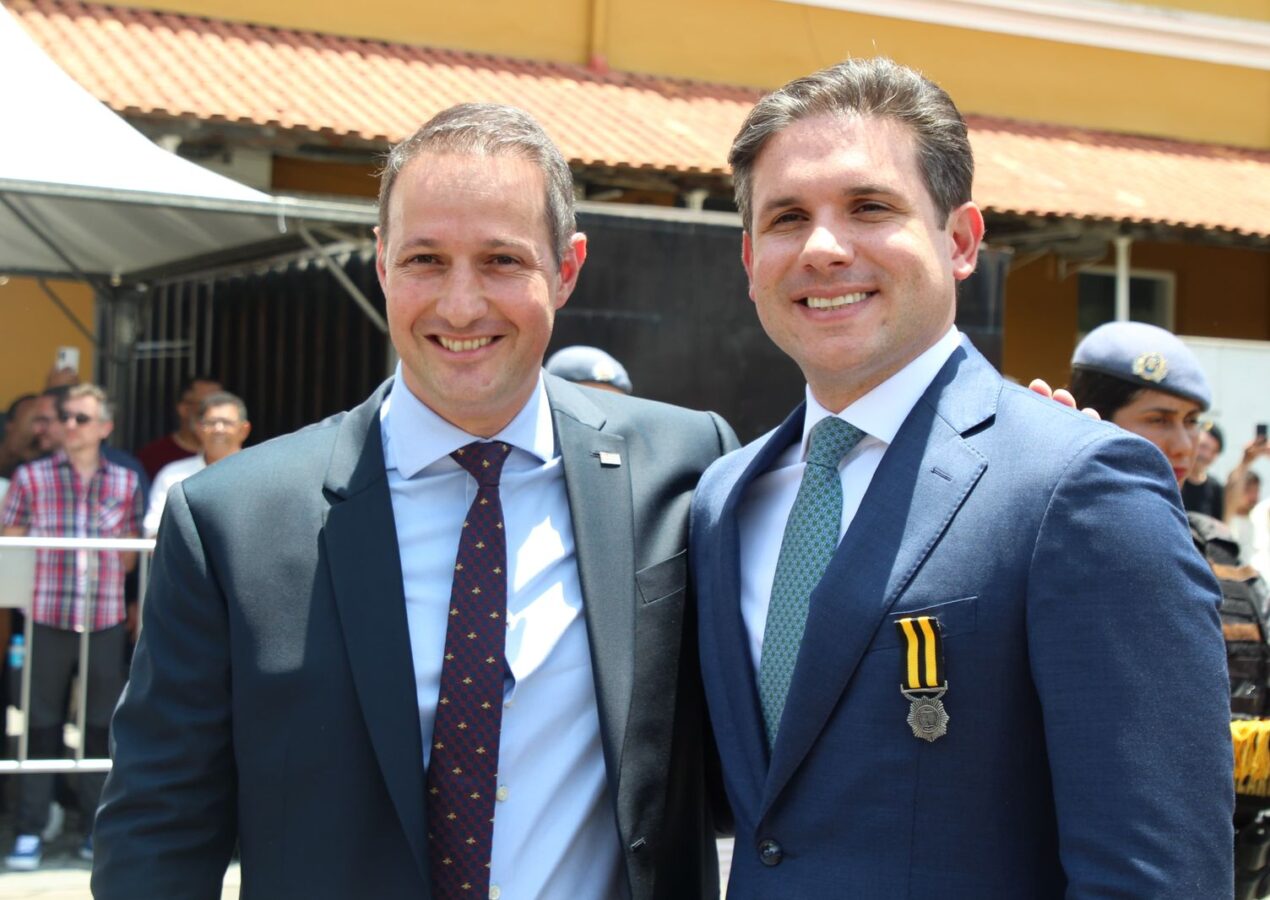 Hugo Motta é condecorado com a maior honraria da Polícia Militar de São Paulo