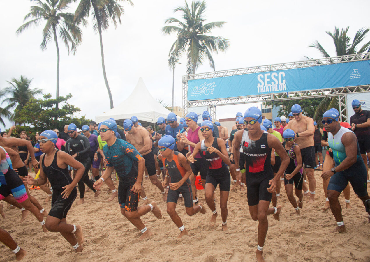 Sesc promove a Travessia Dia do Marinheiro e o Sesc Triathlon neste fim de semana