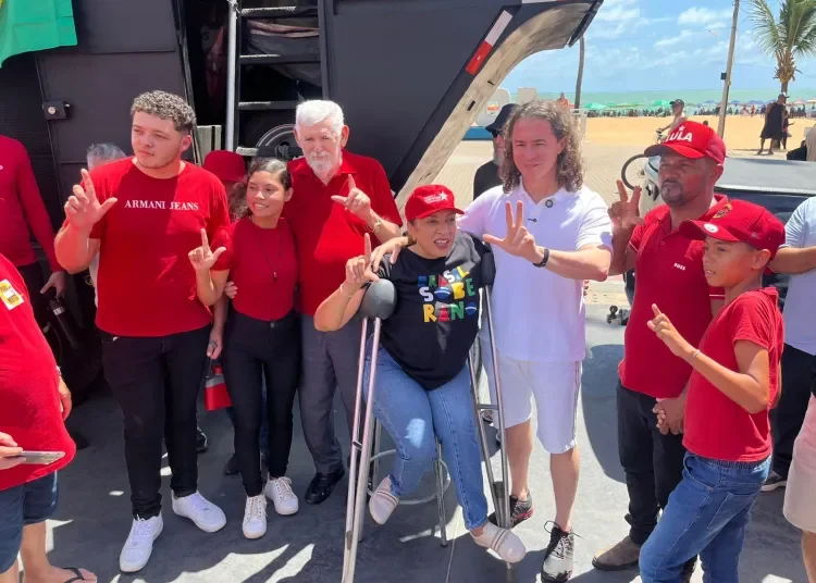 Veneziano participa de ato em João Pessoa contra o projeto da dosimetria e reafirma sua posição contrária à iniciativa