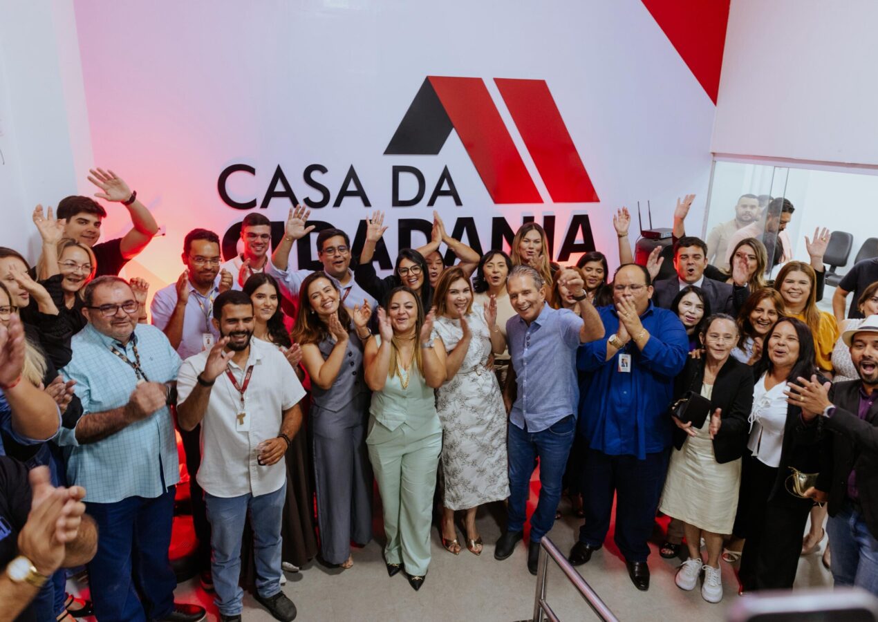 Nabor participa de reabertura da Casa da Cidadania e destaca importância dos serviços para o Sertão