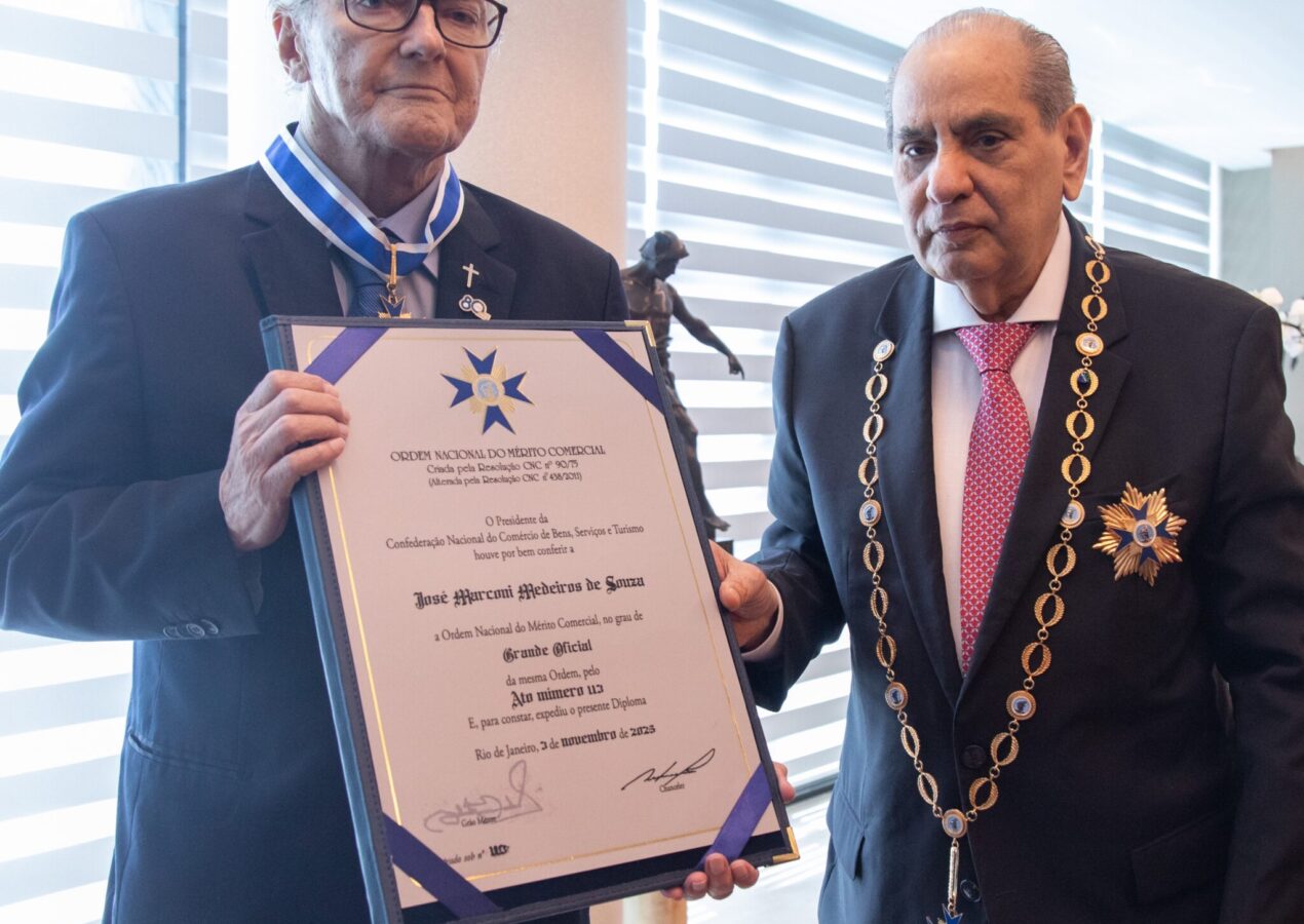 Presidente da Fecomércio Paraíba recebe Ordem Nacional do Mérito Comercial da CNC