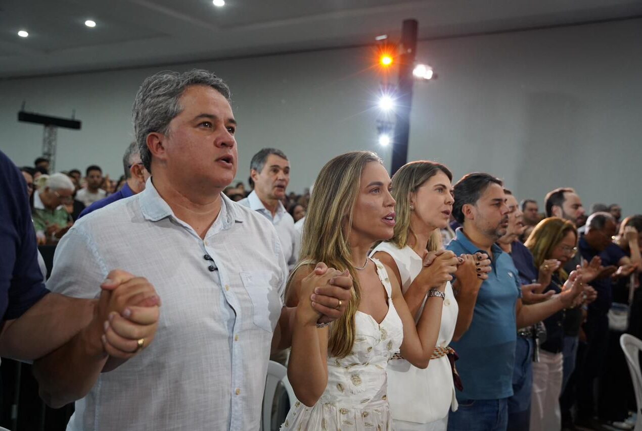 “O sucesso do CRESCER significa a força da fé e da união das nossas famílias”, diz Efraim no encerramento da edição histórica