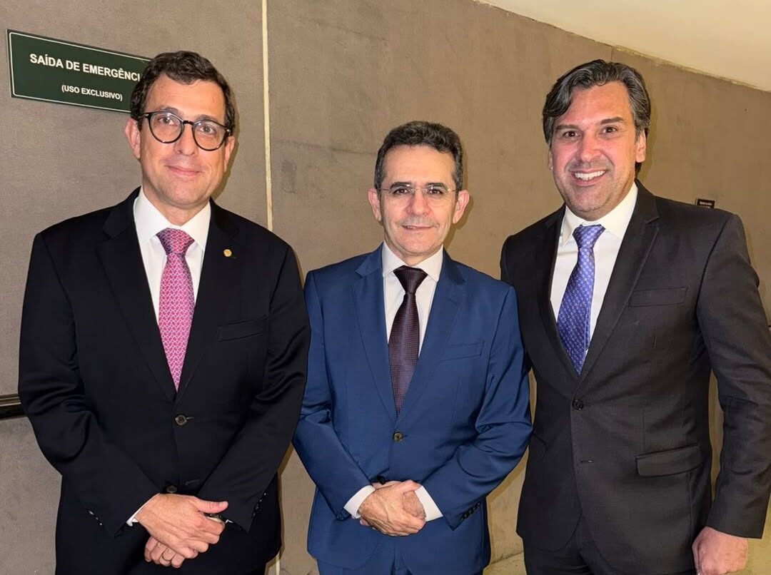 Gervásio se reúne com subprocurador-Geral da República para tratar de mudanças em carreiras do MPU