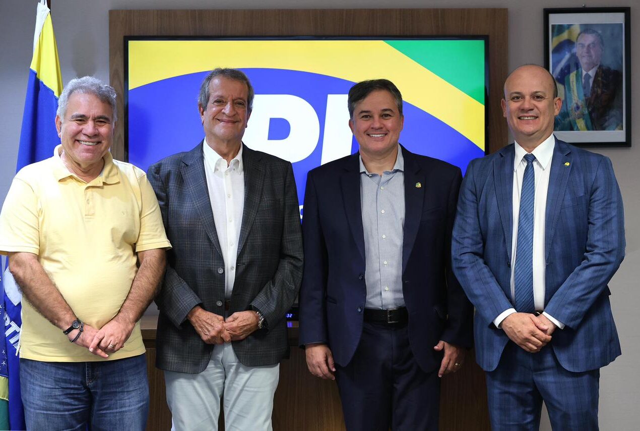 “Efraim assume comando do PL-PB, organiza palanque de Bolsonaro e consolida nome para disputar 2º turno”