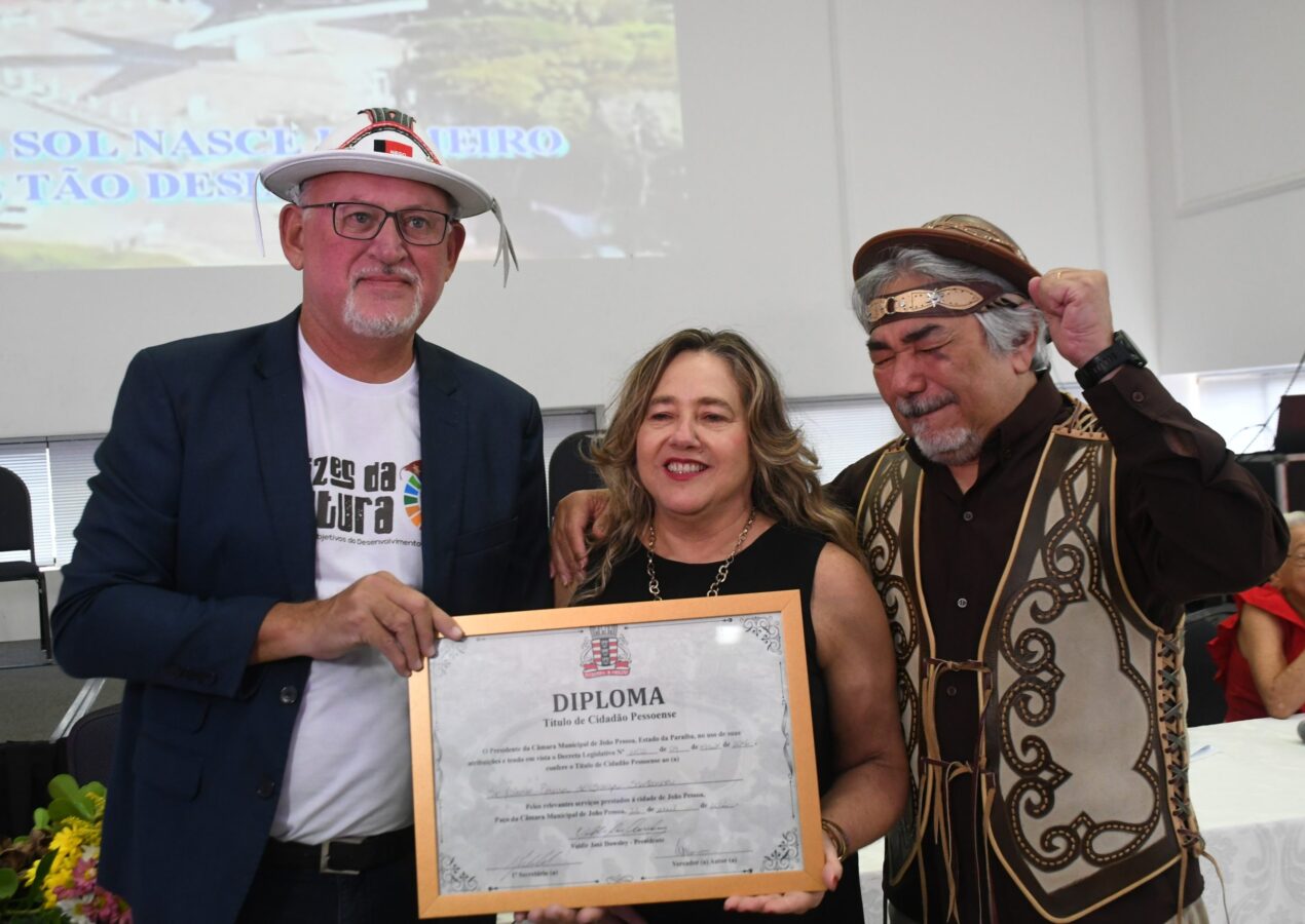 Por iniciativa do vereador Marcos Henriques, solenidade homenageia Santanna, “o Cantador” com cidadania pessoense