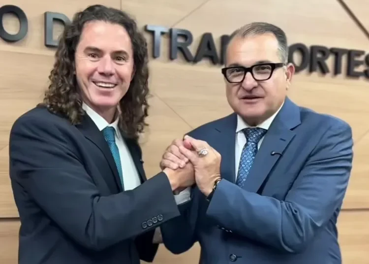 Veneziano e Ministro dos Transportes entregam mais um trecho da triplicação da BR 230 em Cabedelo nesta quinta