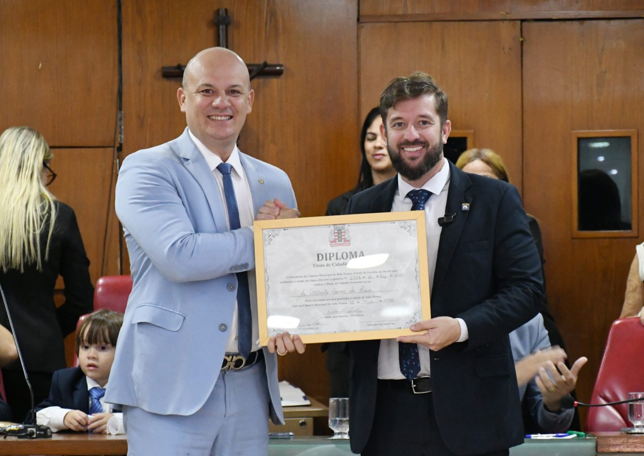 Por iniciativa do vereador Fábio Lopes, Deputado federal Cabo Gilberto recebe Título de Cidadão Pessoense
