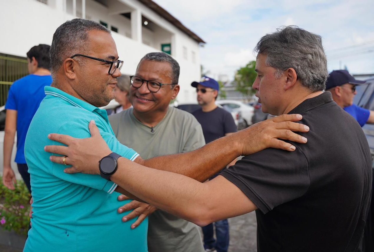 “Efraim mobiliza apoio às vítimas das chuvas e com Nilvan Ferreira percorre áreas atingidas”