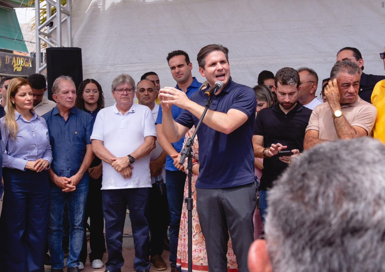 Hugo Motta participa de assinatura de ordens de serviço em Juru e anuncia novos investimentos em saúde, educação e infraestrutura