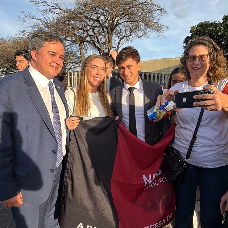 Efraim participa da Marcha Brasil Sem Aborto e reafirma compromisso com a defesa da vida