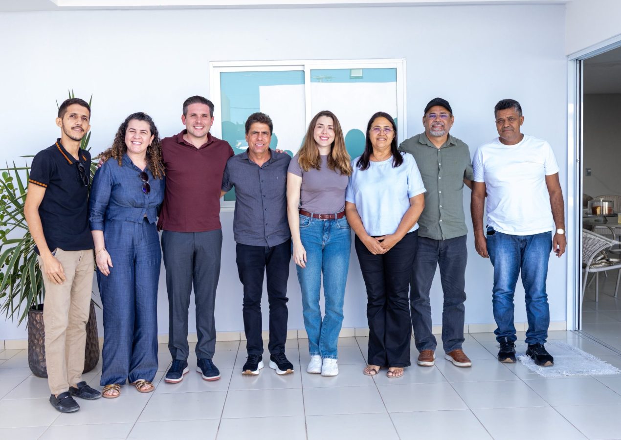 Em bloco, oposição de Salgadinho declara apoio a Olívia Motta para deputada estadual