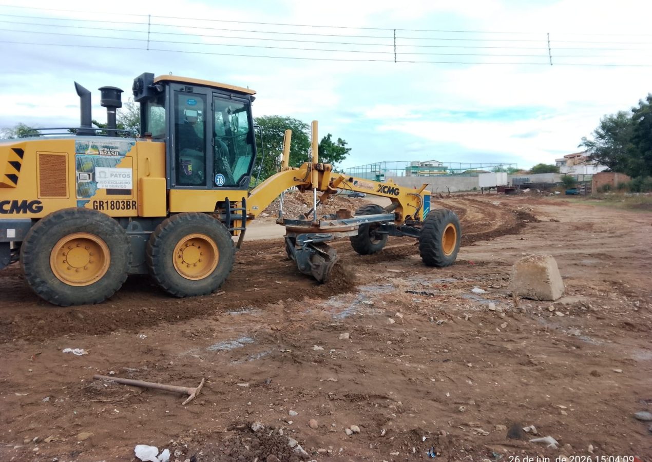 Prefeitura de Patos realiza serviços de limpeza, infraestrutura e melhorias em diferentes bairros