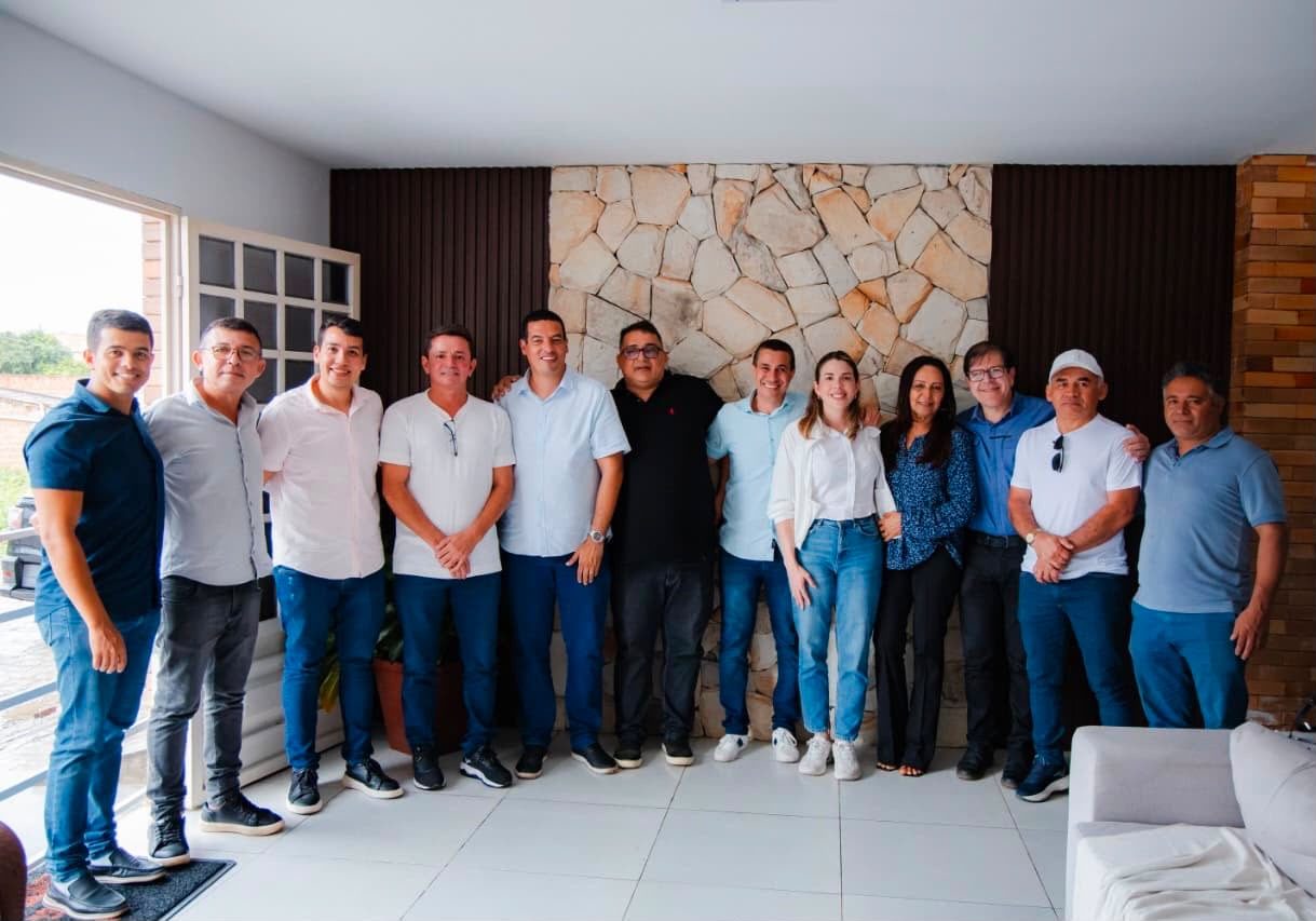 Olívia Motta fortalece pré-campanha em Solânea com apoio do prefeito Jucian Jad, do vice Milton Filho, do ex-prefeito Kaiser Rocha e de oito vereadores