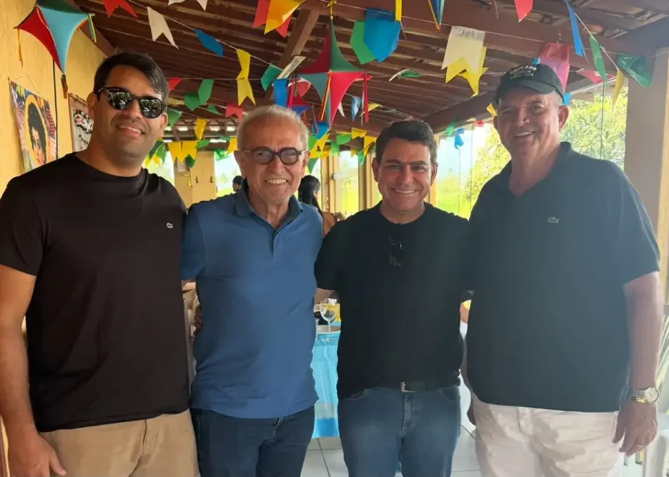 Carlos Magno amplia palanque de Cícero Lucena no Vale do Mamanguape