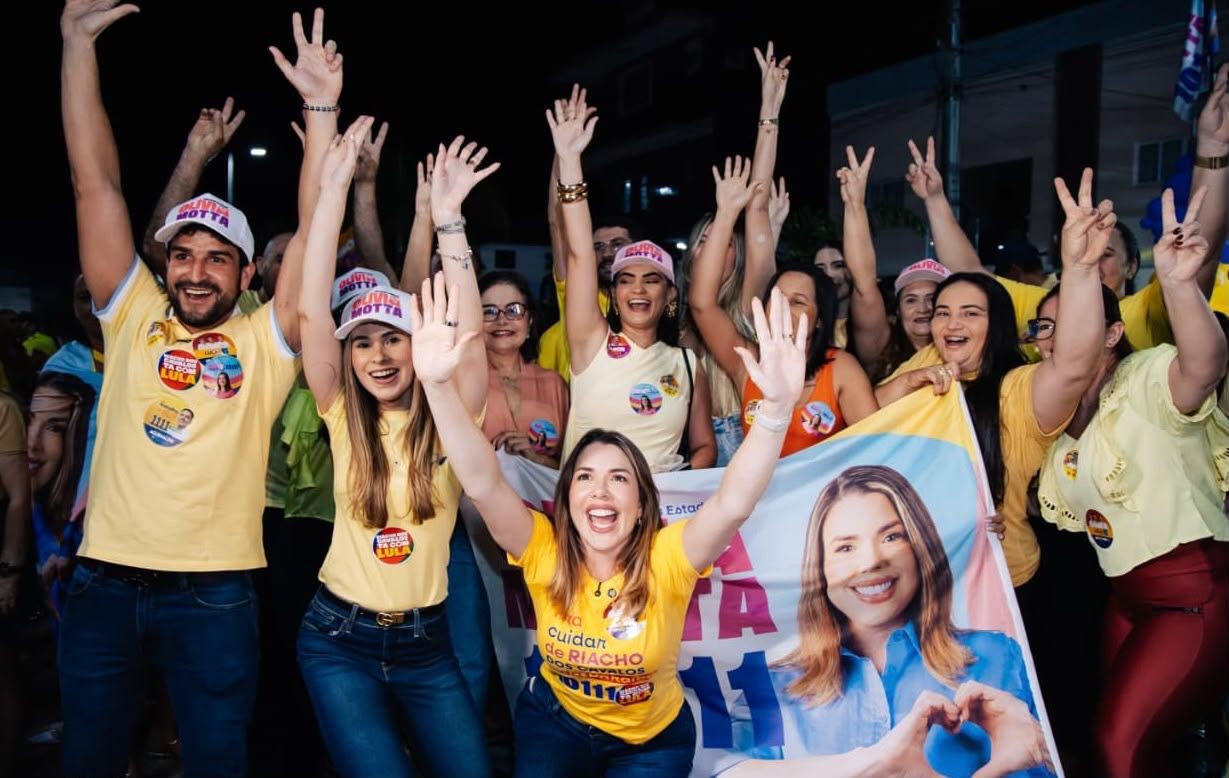 Com adesivaços e arrastões, Olívia Motta fortalece candidatura do Litoral ao Sertão da Paraíba
