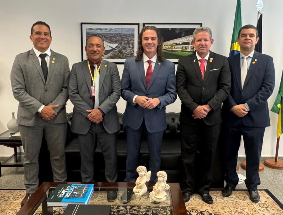 VÍDEO: Veneziano recebe membros da Polícia Militar e Bombeiros da Paraíba e confirma apoio à PEC da Segurança Pública
