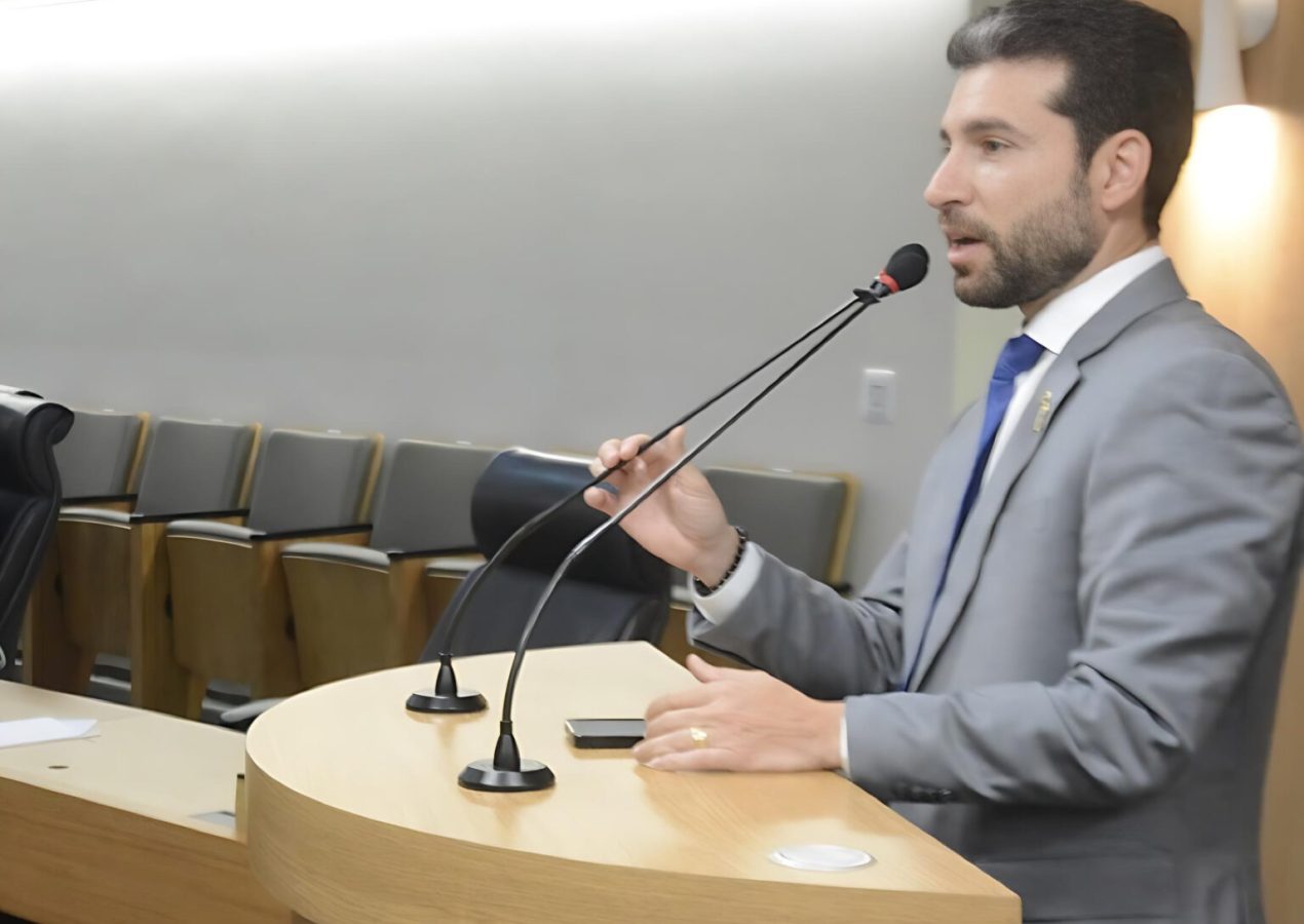 Após cobrança de Michel Henrique, Prefeitura de Monteiro emite nota sobre caso de criança autista perfurada por professora com seringa em creche