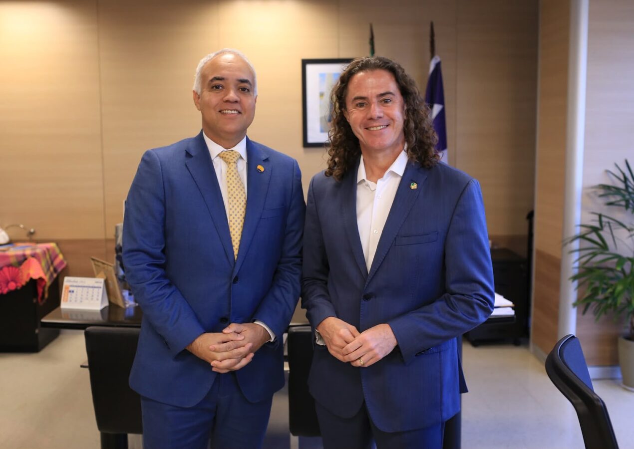 Veneziano acompanha projetos no Ministério das Cidades e volta à Paraíba nesta quarta para se dedicar “integralmente” à reeleição de Lula