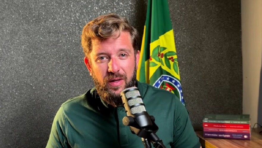 Fábio Lopes acusa Lula de espalhar fake news contra Flávio Bolsonaro e rebate notícias falsas de presidente da Ebserh